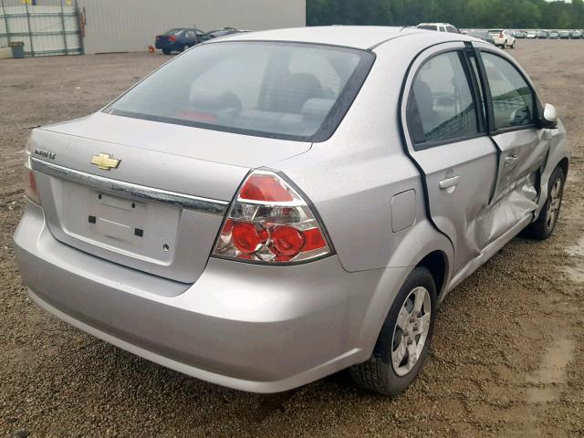 KL1TD56E19B384364 - 2009 CHEVROLET AVEO LS SILVER photo 4