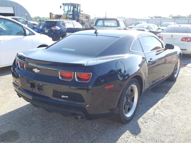 2G1FE1E31D9168514 - 2013 CHEVROLET CAMARO LS BLACK photo 4