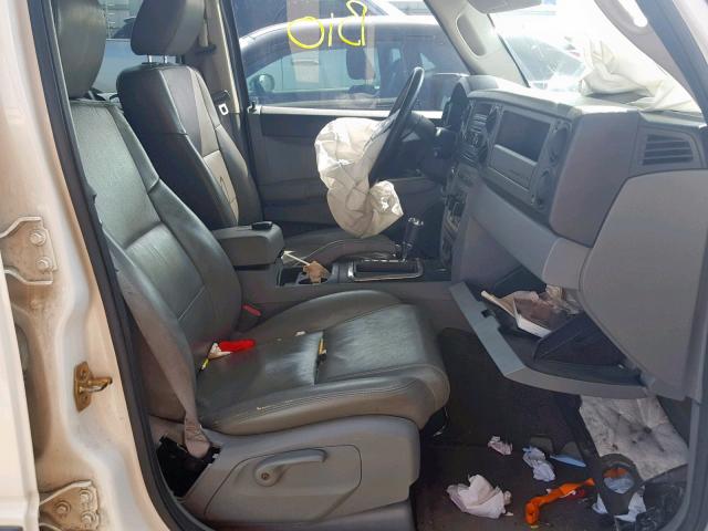 1J8HG48K36C334969 - 2006 JEEP COMMANDER WHITE photo 5