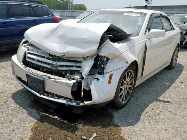 1G6DP577070126420 - 2007 CADILLAC CTS HI FEA WHITE photo 2