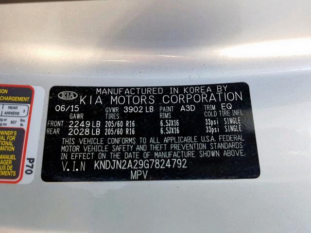 KNDJN2A29G7824792 - 2016 KIA SOUL SILVER photo 10