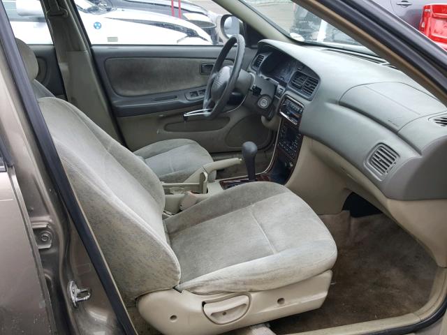 1N4DL01D3WC211331 - 1998 NISSAN ALTIMA XE BROWN photo 5