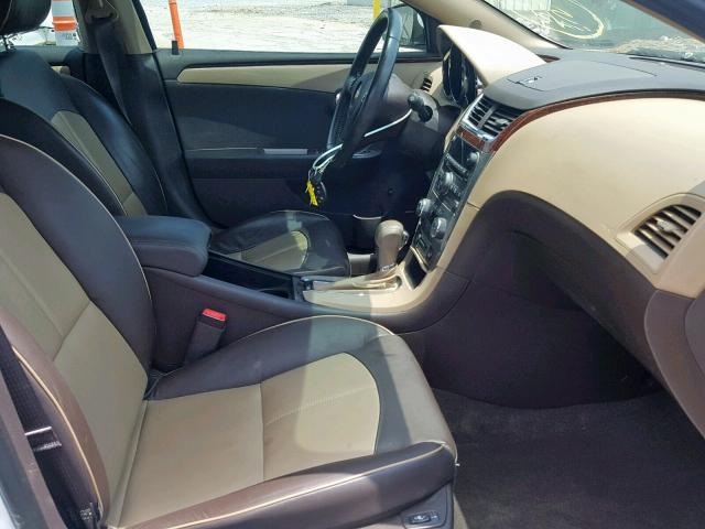 1G1ZE5E12BF295960 - 2011 CHEVROLET MALIBU LTZ 白色 照片 5