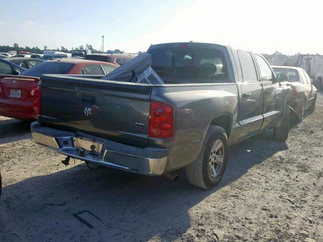 1D7HE48N48S506142 - 2008 DODGE DAKOTA QUA GRAY photo 4