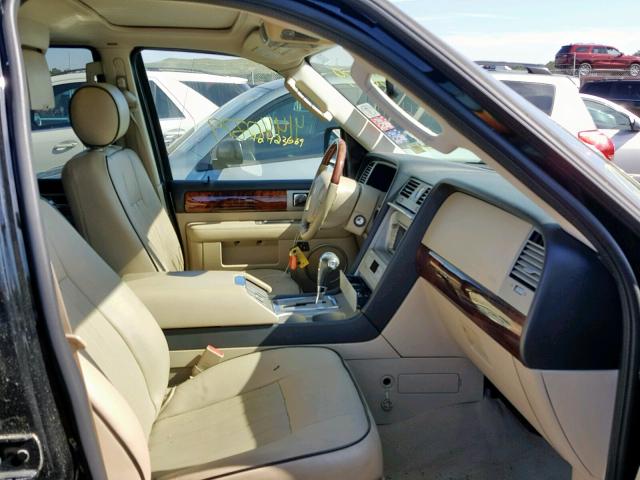 5LMFU28505LJ22348 - 2005 LINCOLN NAVIGATOR BLACK photo 5