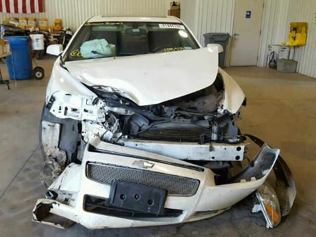 1G1ZE5E77AF155535 - 2010 CHEVROLET MALIBU LTZ WHITE photo 9