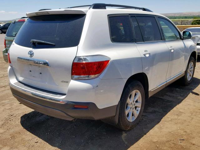 5TDBK3EH3DS266957 - 2013 TOYOTA HIGHLANDER WHITE photo 4