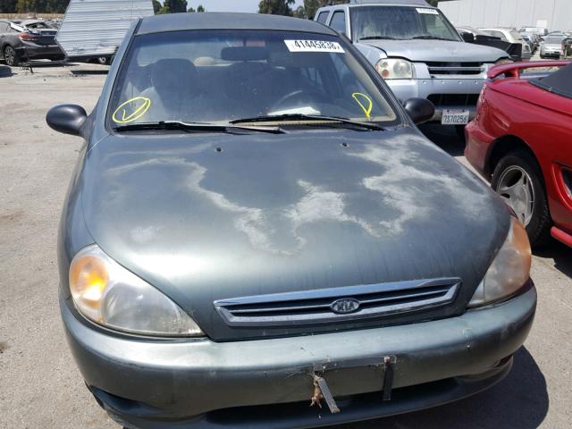 KNADC123816076423 - 2001 KIA RIO GREEN photo 9