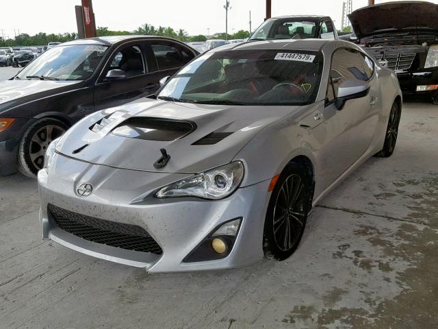 JF1ZNAA16D2703561 - 2013 TOYOTA SCION FR-S SILVER photo 2