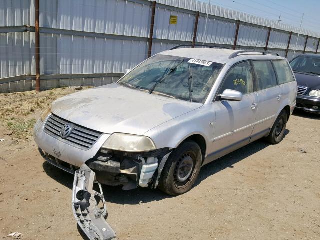 WVWND63B03E070468 - 2003 VOLKSWAGEN PASSAT GL SILVER photo 2