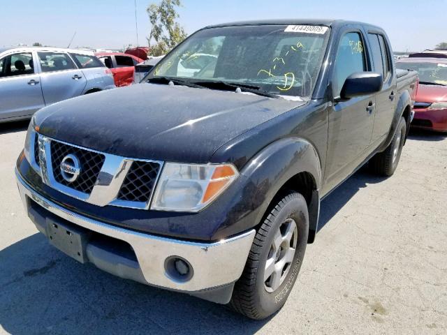 1N6AD07W16C409048 - 2006 NISSAN FRONTIER C BLACK photo 2