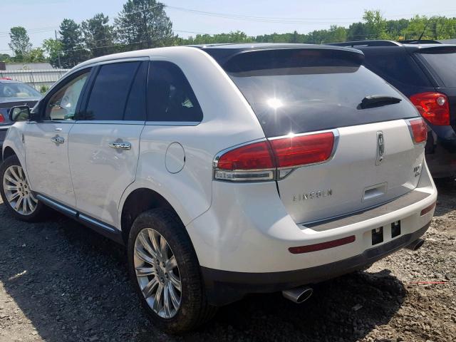 2LMDJ8JK4FBL29496 - 2015 LINCOLN MKX WHITE photo 3