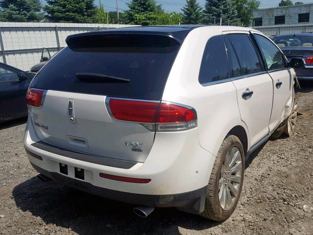 2LMDJ8JK4FBL29496 - 2015 LINCOLN MKX WHITE photo 4