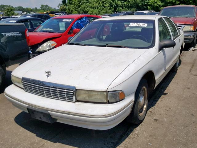 1G1BL52W2TR142356 - 1996 CHEVROLET CAPRICE CL WHITE photo 2