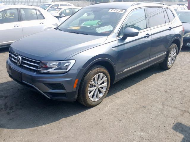 3VV3B7AX8JM213578 - 2018 VOLKSWAGEN TIGUAN SE GRAY photo 2