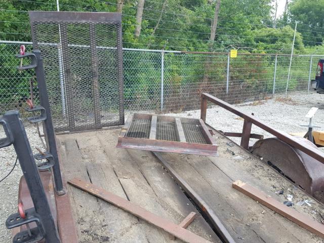 1ZFUE1217JB000796 - 2004 UTILITY TRAILER Qəhvəyi foto 6