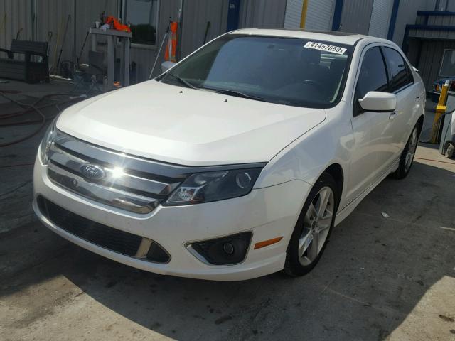 3FAHP0KC7BR206849 - 2011 FORD FUSION SPO WHITE photo 2