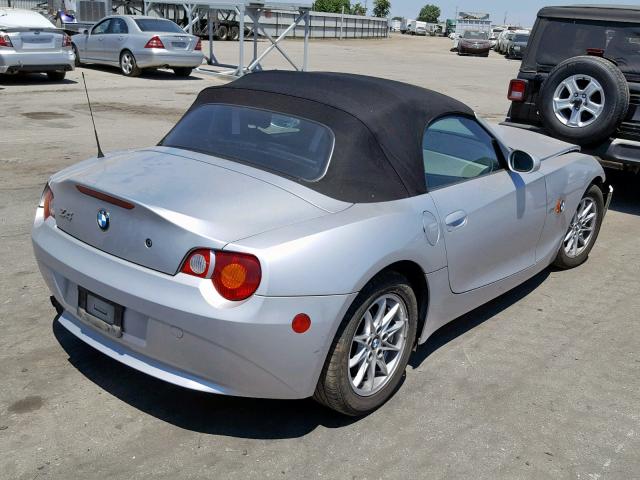 4USBT33493LS45084 - 2003 BMW Z4 2.5 SILVER photo 4