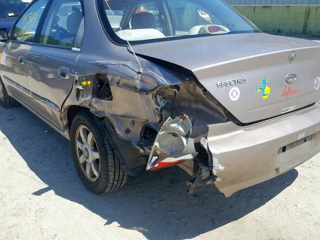 KNAFB121535214051 - 2003 KIA SPECTRA BA GRAY photo 9