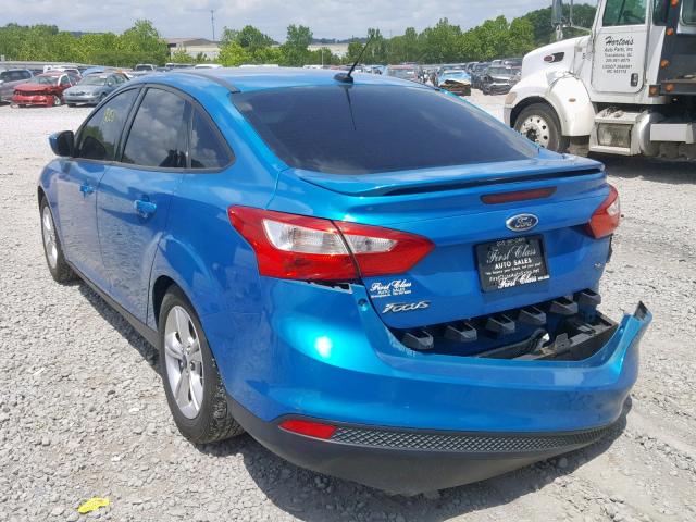 1FAHP3F21CL318212 - 2012 FORD FOCUS SE BLUE photo 3