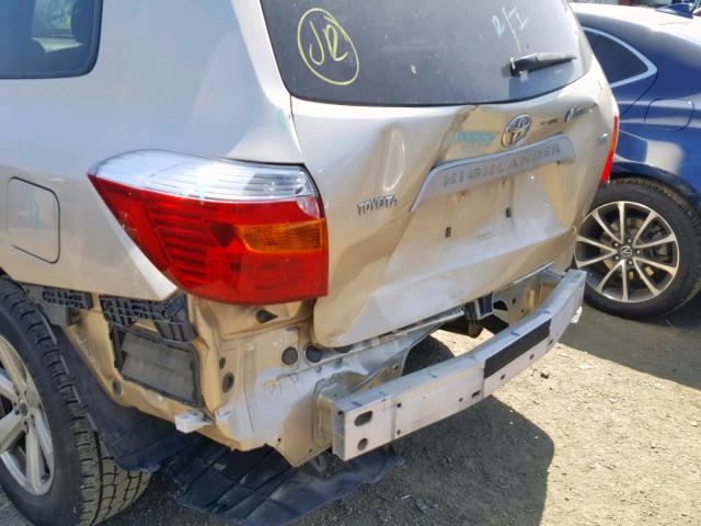 JTEDS41A592072769 - 2009 TOYOTA HIGHLANDER TAN photo 9