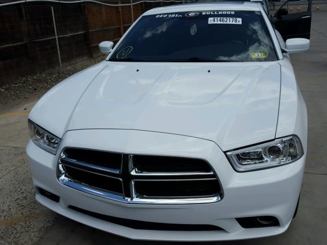 2C3CDXHG2CH244474 - 2012 DODGE CHARGER SX WHITE photo 9