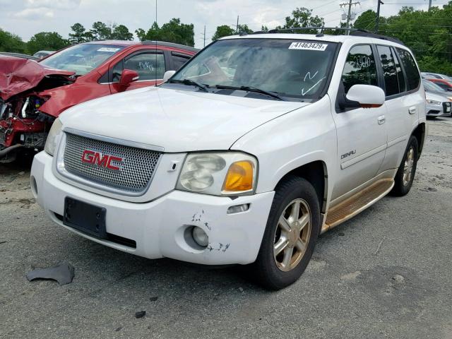 1GKET63M052313502 - 2005 GMC ENVOY DENA WHITE photo 2