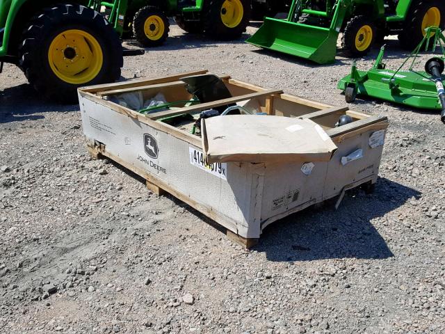 1M01060DKJM104302 - 2018 JOHN DEERE 60D GREEN photo 2