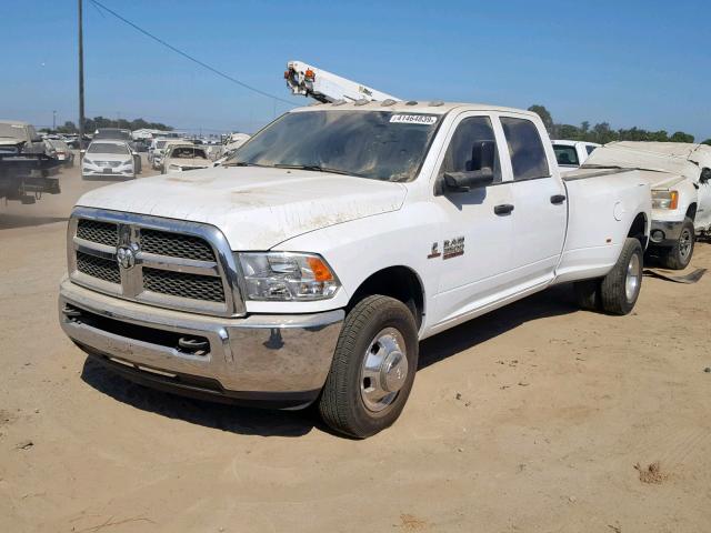 3C63RPGL7JG158867 - 2018 RAM 3500 ST TWO TONE photo 2