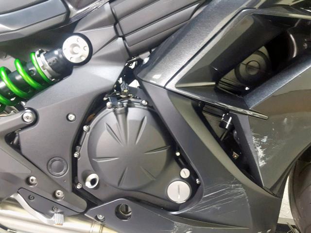 JKAEXEF15GDA28956 - 2016 KAWASAKI EX650 F BLACK photo 11