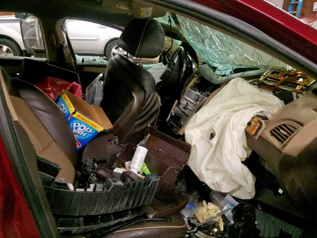 1G1ZE5E12BF111214 - 2011 CHEVROLET MALIBU LTZ მუქწითელი ფოტო 5