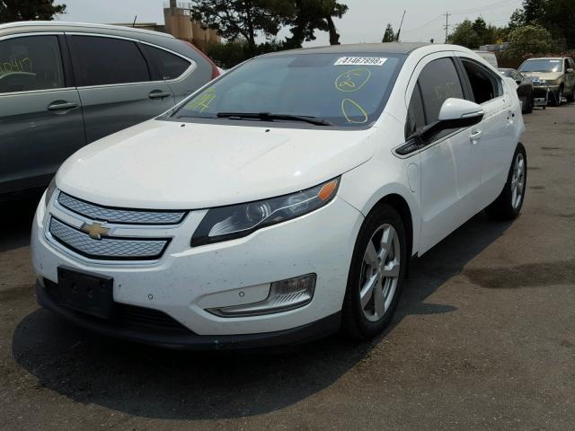 1G1RH6E41CU120779 - 2012 CHEVROLET VOLT WHITE photo 2