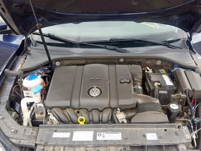 1VWAP7A32EC052900 - 2014 VOLKSWAGEN PASSAT S BLUE photo 7