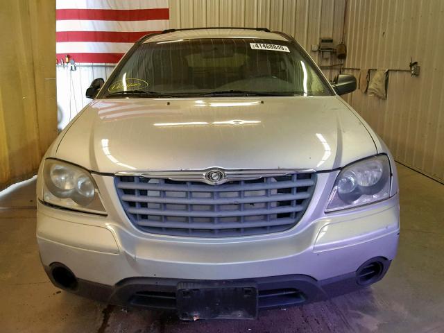 2C4GM48L45R400357 - 2005 CHRYSLER PACIFICA SILVER photo 9