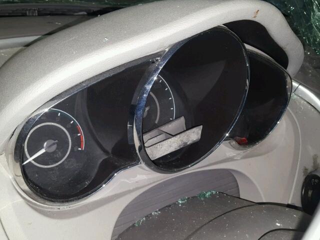 1G1ZB5E08CF315498 - 2012 CHEVROLET MALIBU LS SILVER photo 8