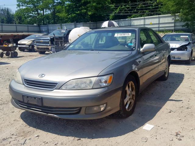 JT8BF28G9Y5103838 - 2000 LEXUS ES 300 GRAY photo 2