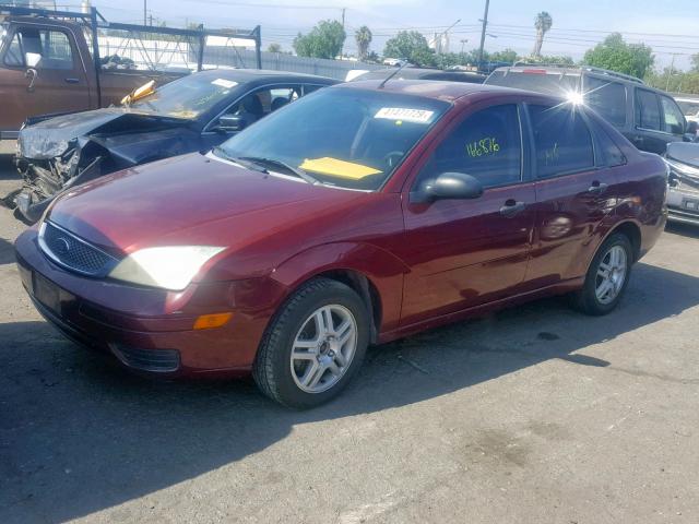 1FAHP34NX6W142213 - 2006 FORD FOCUS ZX4 BURGUNDY photo 2