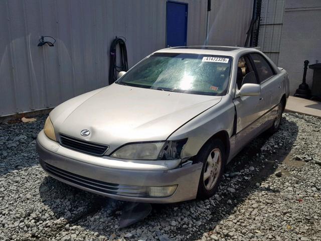 JT8BF28G4X0226328 - 1999 LEXUS ES 300 GOLD photo 2