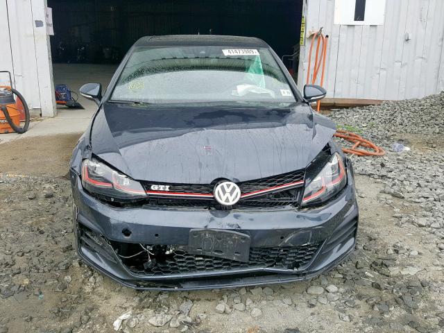 3VW447AU7JM251805 - 2018 VOLKSWAGEN GTI S/SE GRAY photo 9