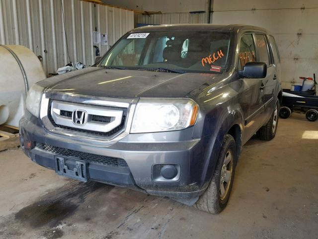 5FNYF4H2XBB008514 - 2011 HONDA PILOT LX GRAY photo 2