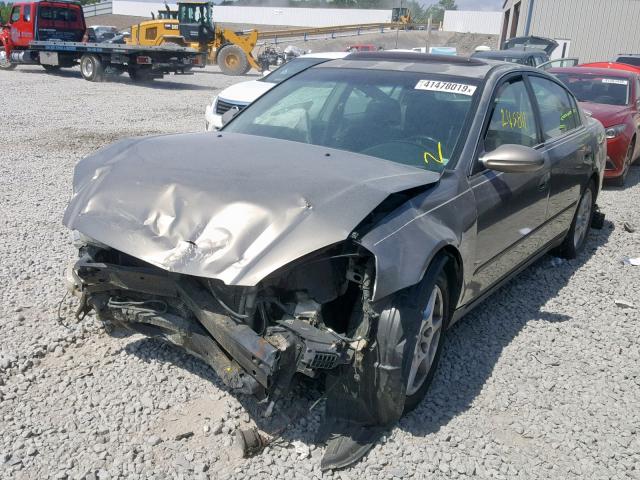 1N4BL11D82C149786 - 2002 NISSAN ALTIMA SE GRAY photo 2