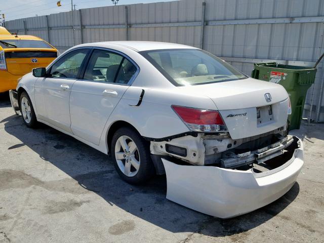 1HGCP26439A190898 - 2009 HONDA ACCORD LXP WHITE photo 3