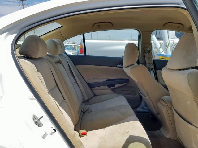 1HGCP26439A190898 - 2009 HONDA ACCORD LXP WHITE photo 6