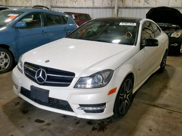 WDDGJ4HB8EG219415 - 2014 MERCEDES-BENZ C 250 WHITE photo 2