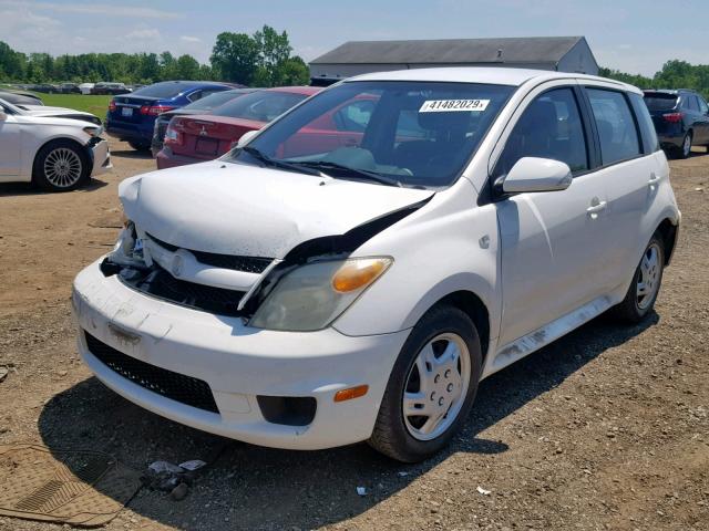 JTKKT624860134484 - 2006 TOYOTA SCION XA WHITE photo 2