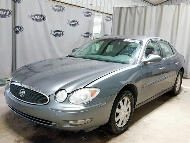 2G4WC532451274840 - 2005 BUICK LACROSSE C GRAY photo 2