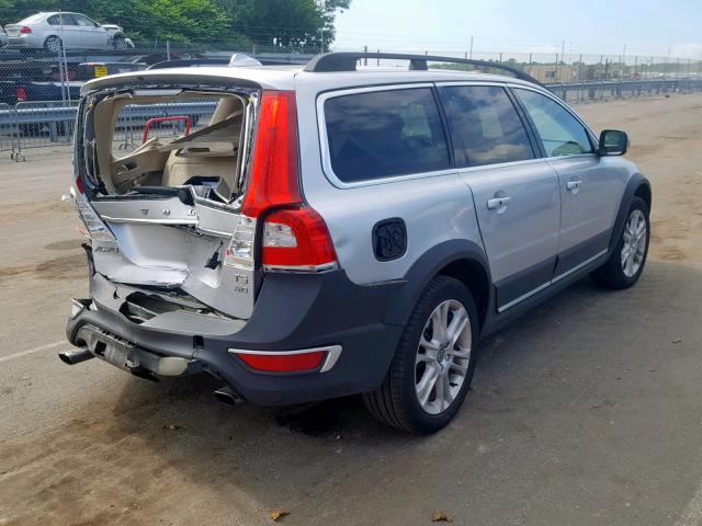 YV4612NK9G1244938 - 2016 VOLVO XC70 T5 SILVER photo 4