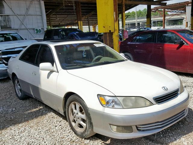 JT8BF28G910334497 - 2001 LEXUS ES 300 WHITE photo 1