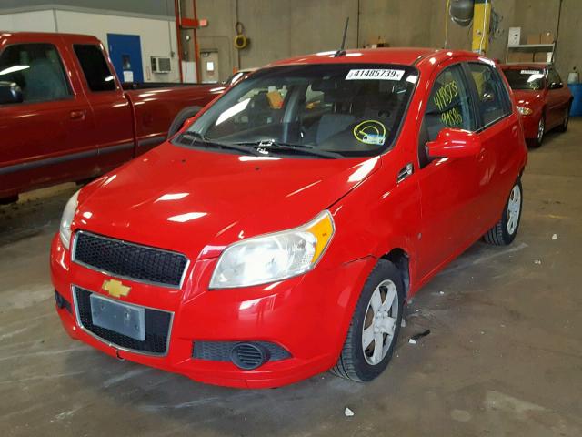 KL1TD66E49B668934 - 2009 CHEVROLET AVEO LS RED photo 2