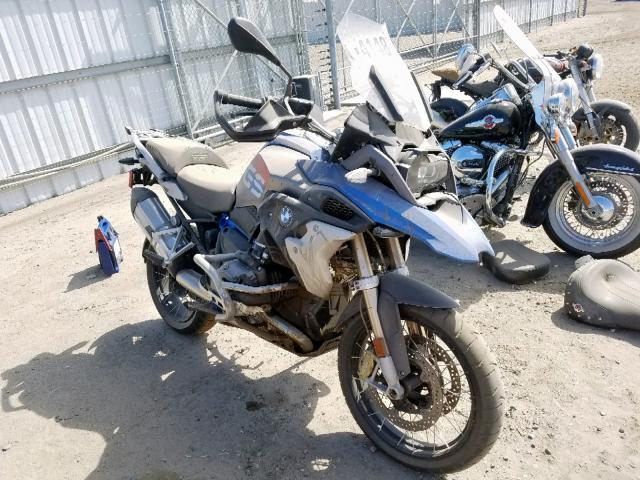 WB10A6108JZ656939 - 2018 BMW R1200 GS BLUE photo 1